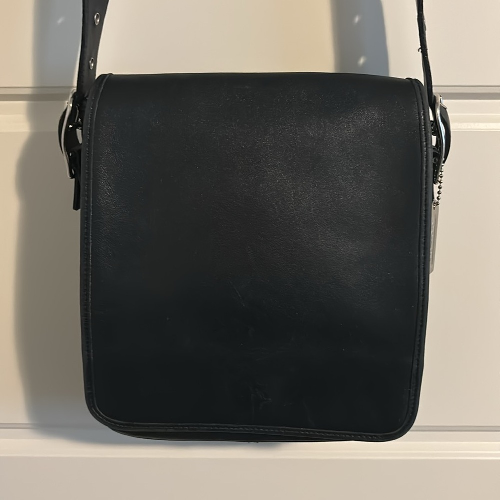 Vintage Coach Flap Front Purse - Picture 2 of 10